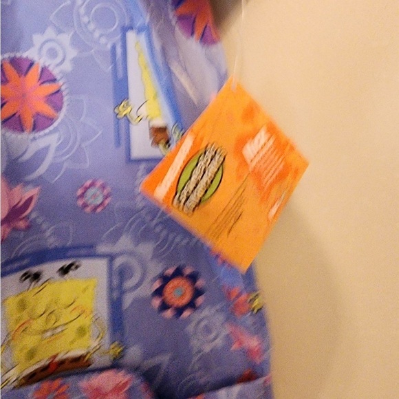 Nickelodeon Women Scrub Top Sponge Bob Square Size medium - Picture 3 of 5